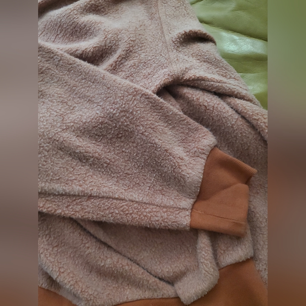 Feat BlanketBlend Crewneck Sweater Size 1 or Large - Picture 4 of 5